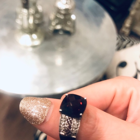 Garnet CZ ring - Picture 2 of 4